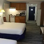 Constitution Inn