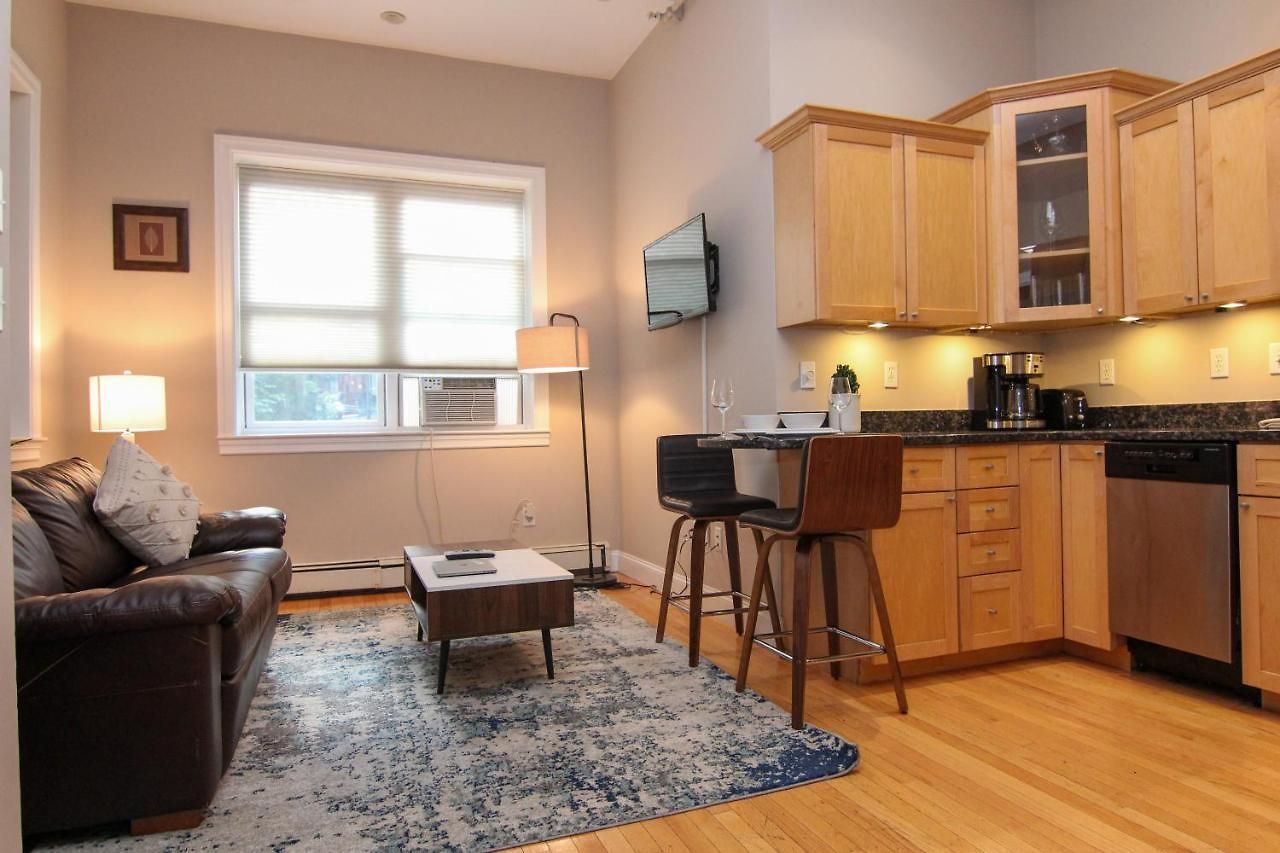 Stylish 2 Bedroom In South End Apartment Boston