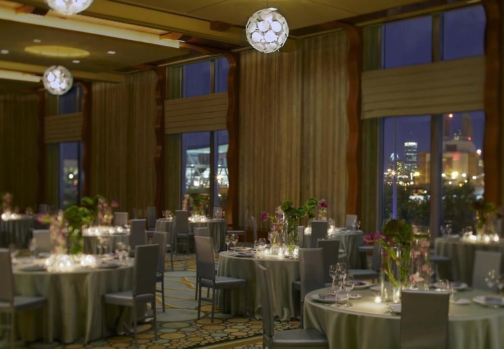 Renaissance Seaport District 4* Boston