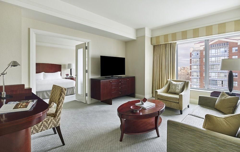 The Ritz-carlton, Hotel