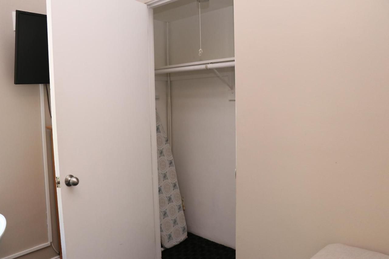 Charming In Brownstone, #44 Aparthotel
