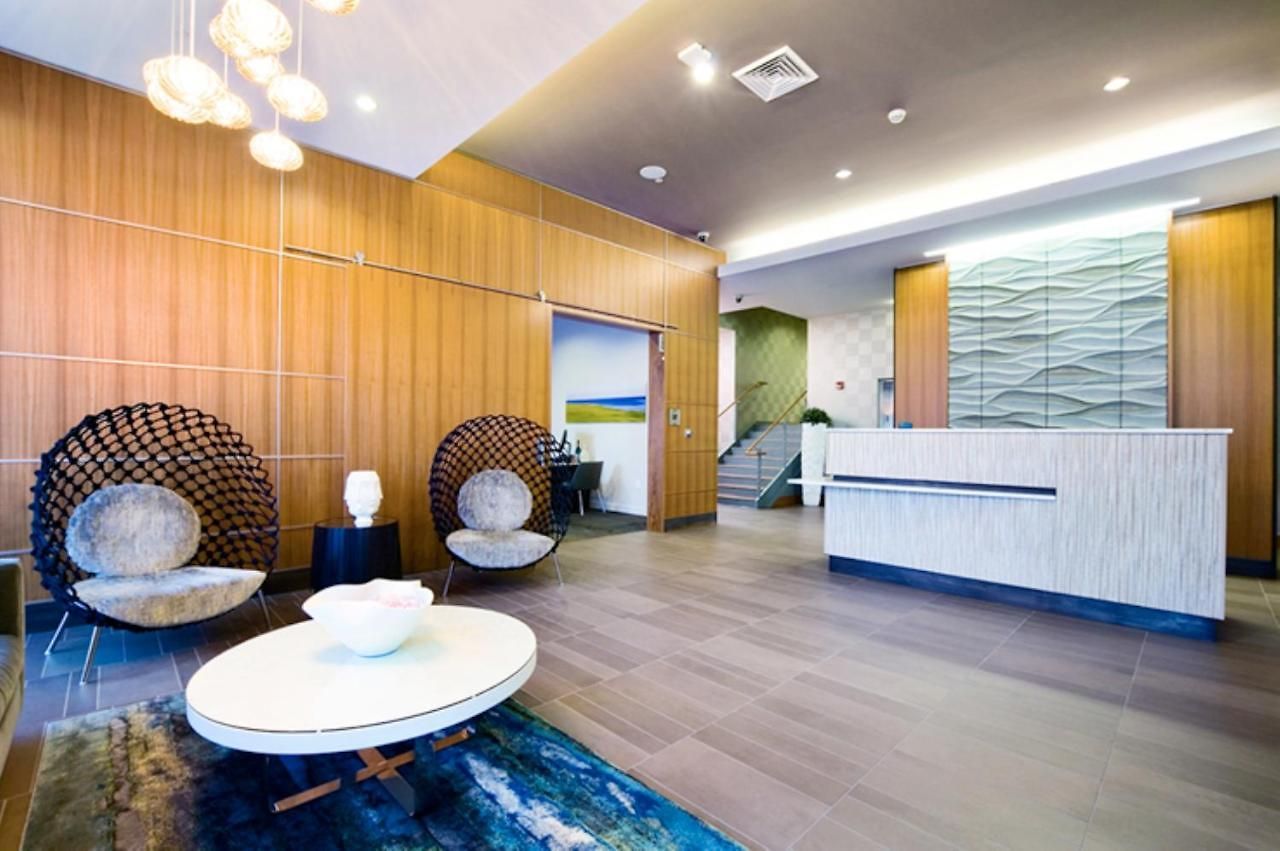 Global Luxury East Apartment