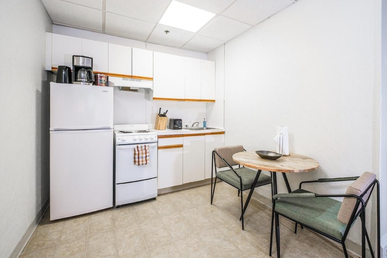 Furnished In Downtown Apartment