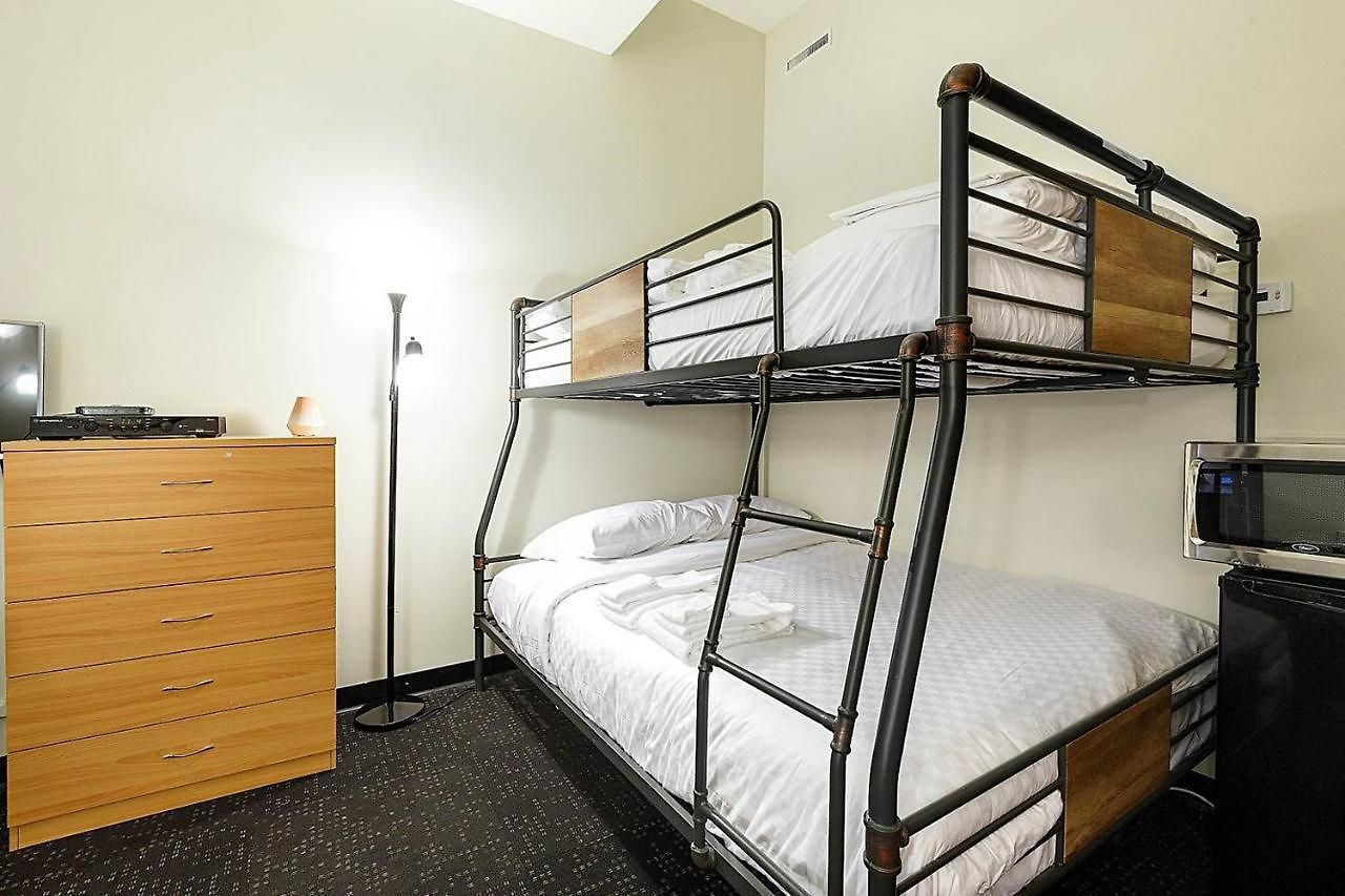 Apartment Studio Ready 4 Students & Traveling Professionals! 310