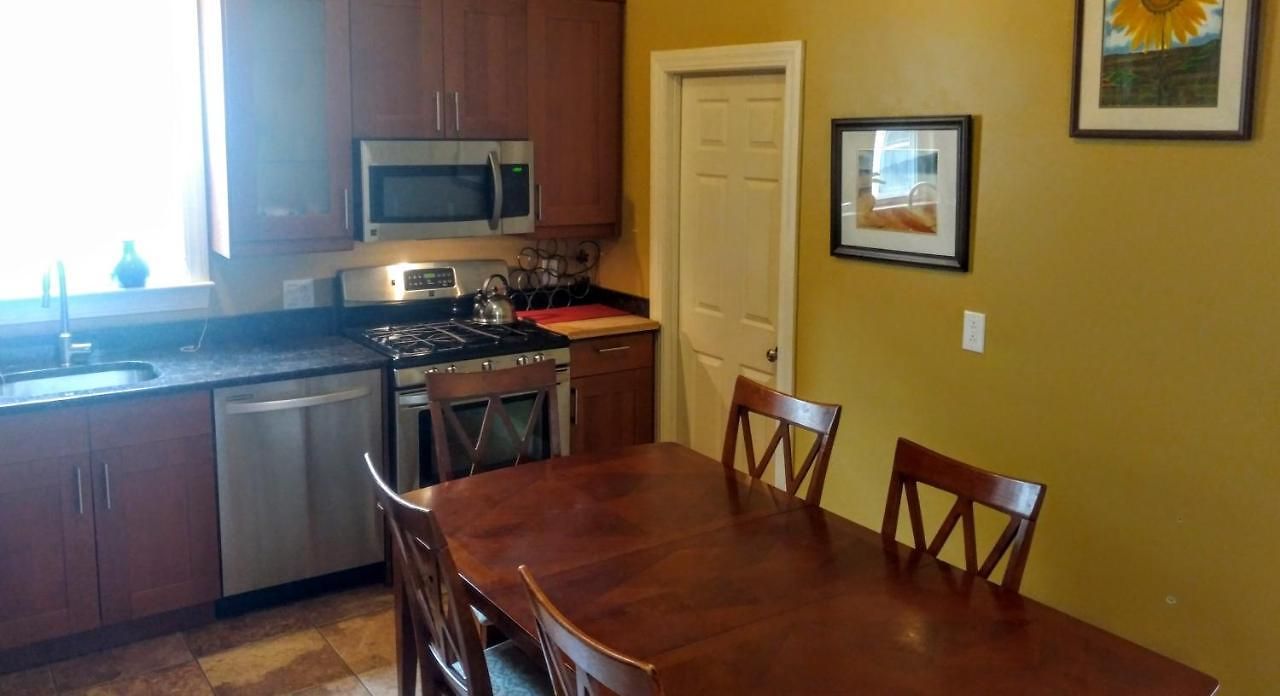 2 Bedroom In Jamaica Plain With Parking