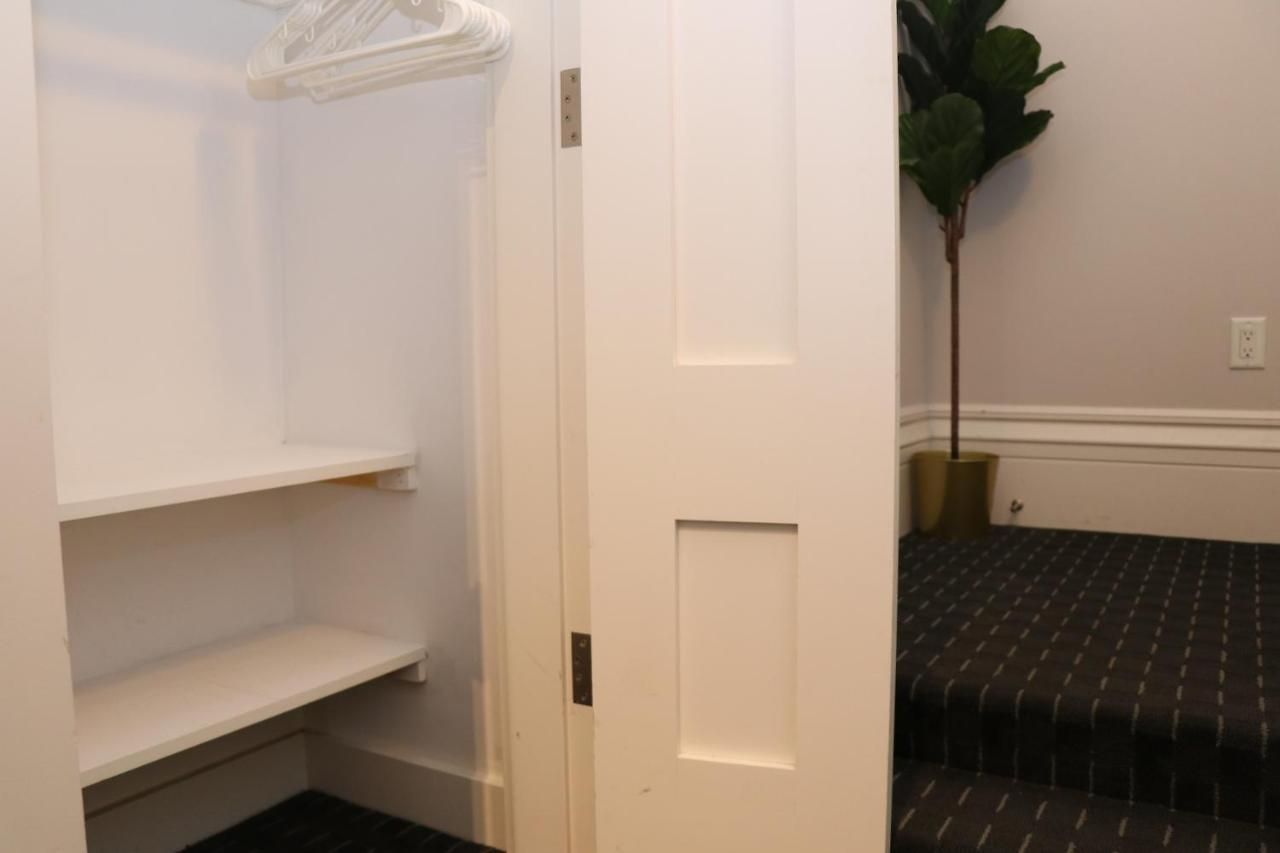 Charming & Stylish On Beacon Hill #3 3*