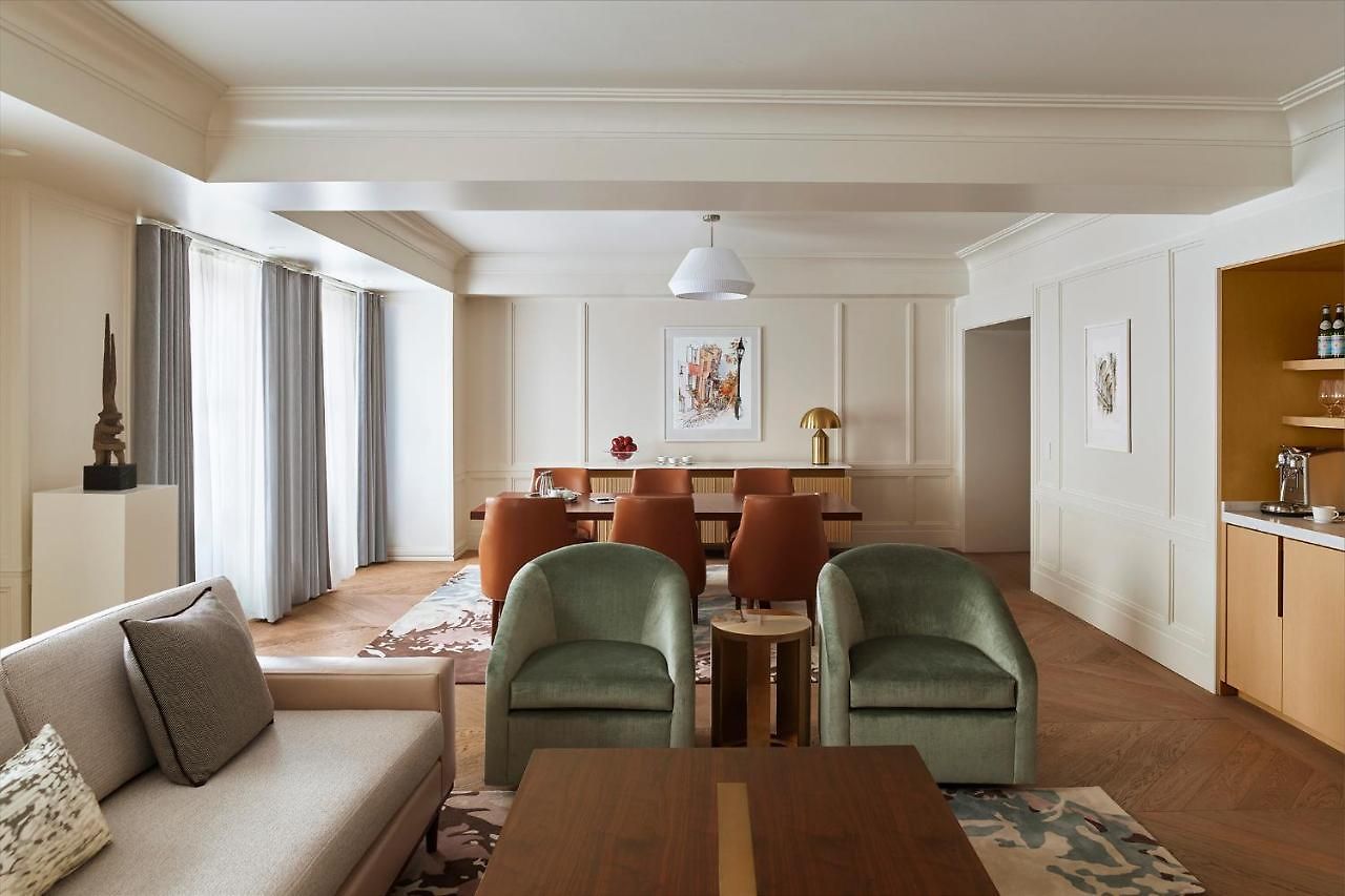 The Newbury 5*