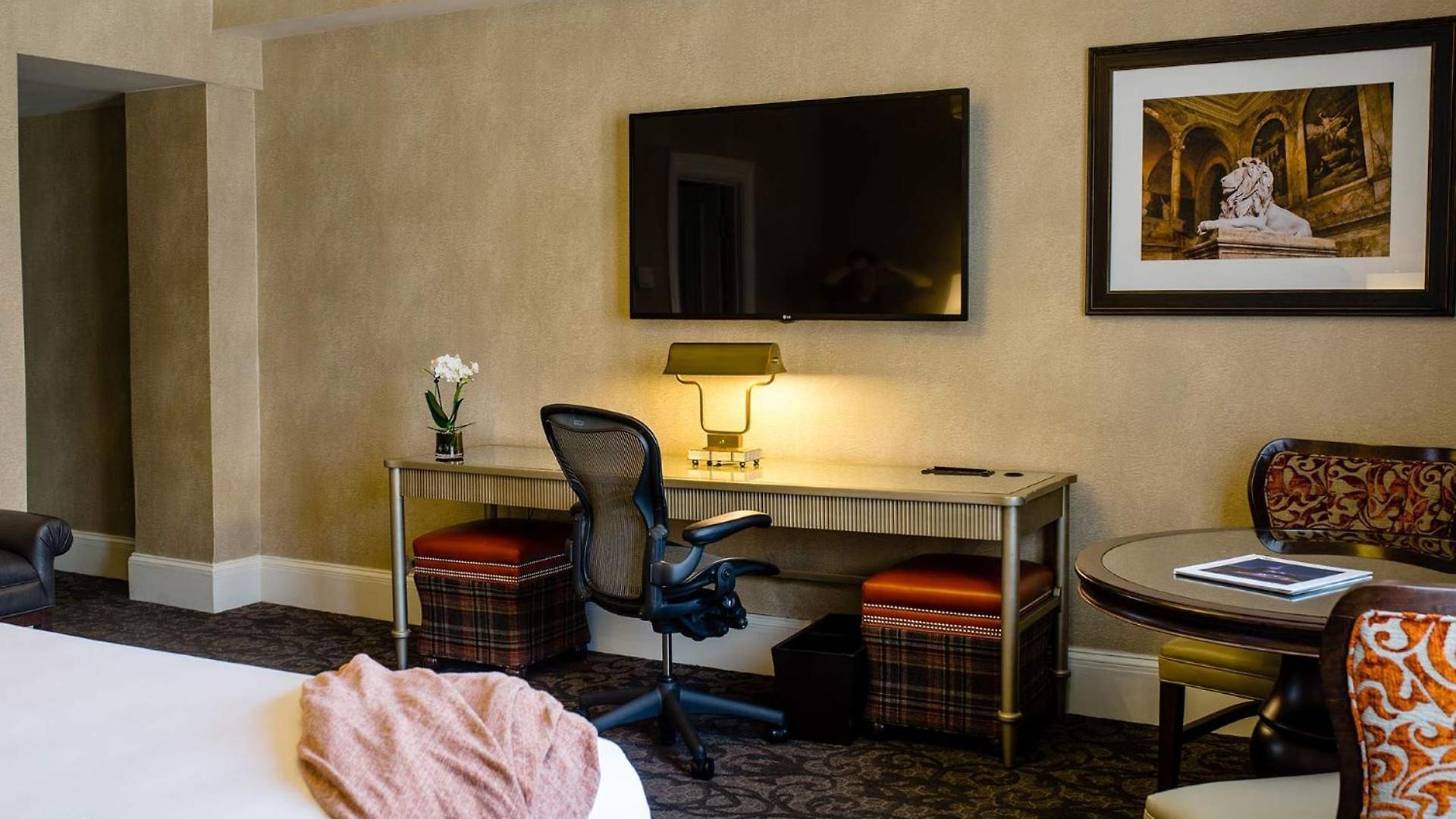 The Lenox 4* Boston