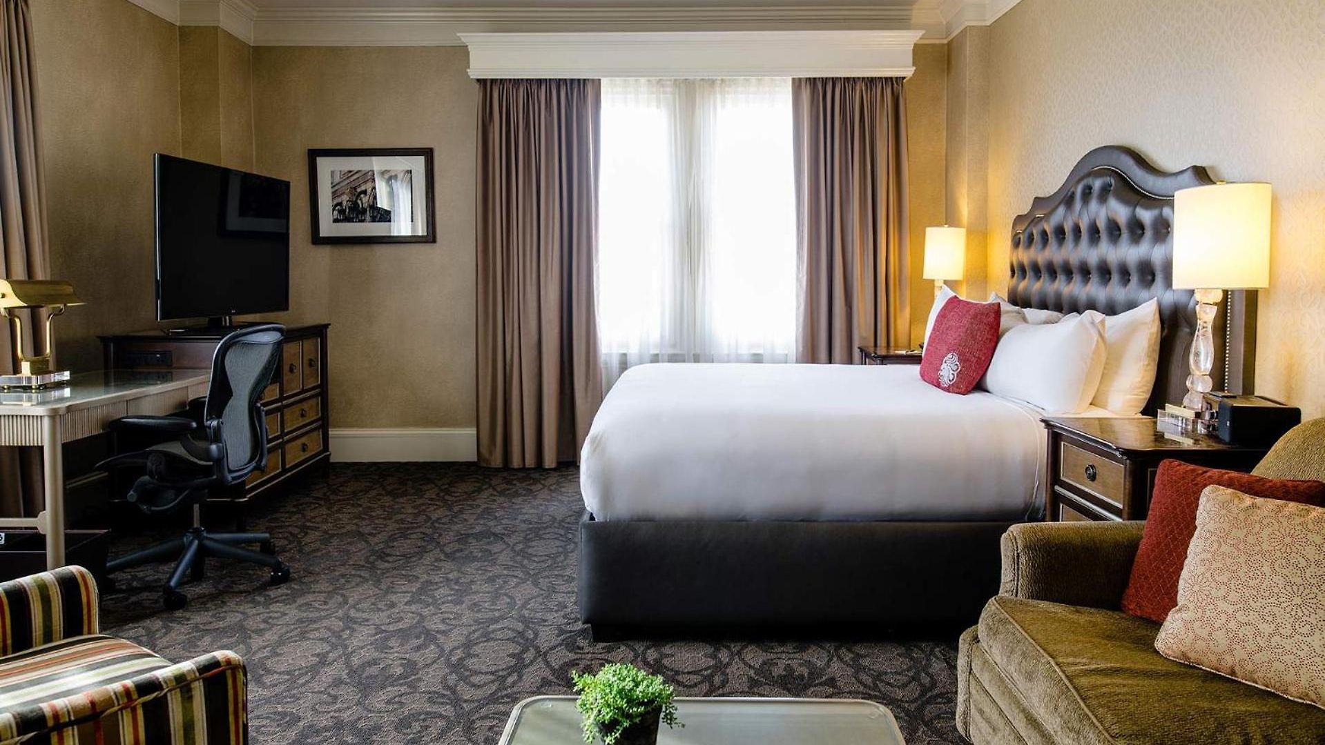 The Lenox 4* Boston
