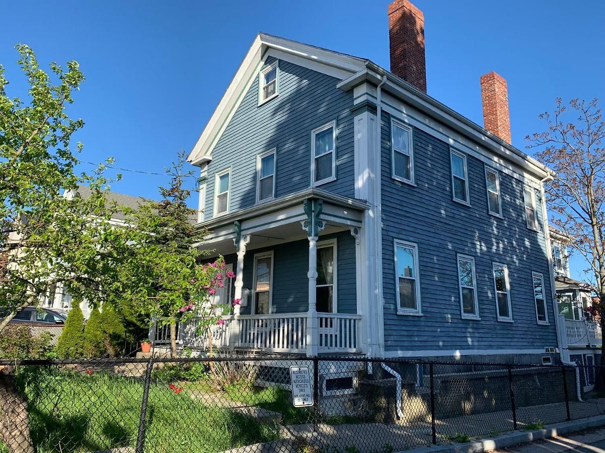 Beautiful Victorian House, Homestay Boston