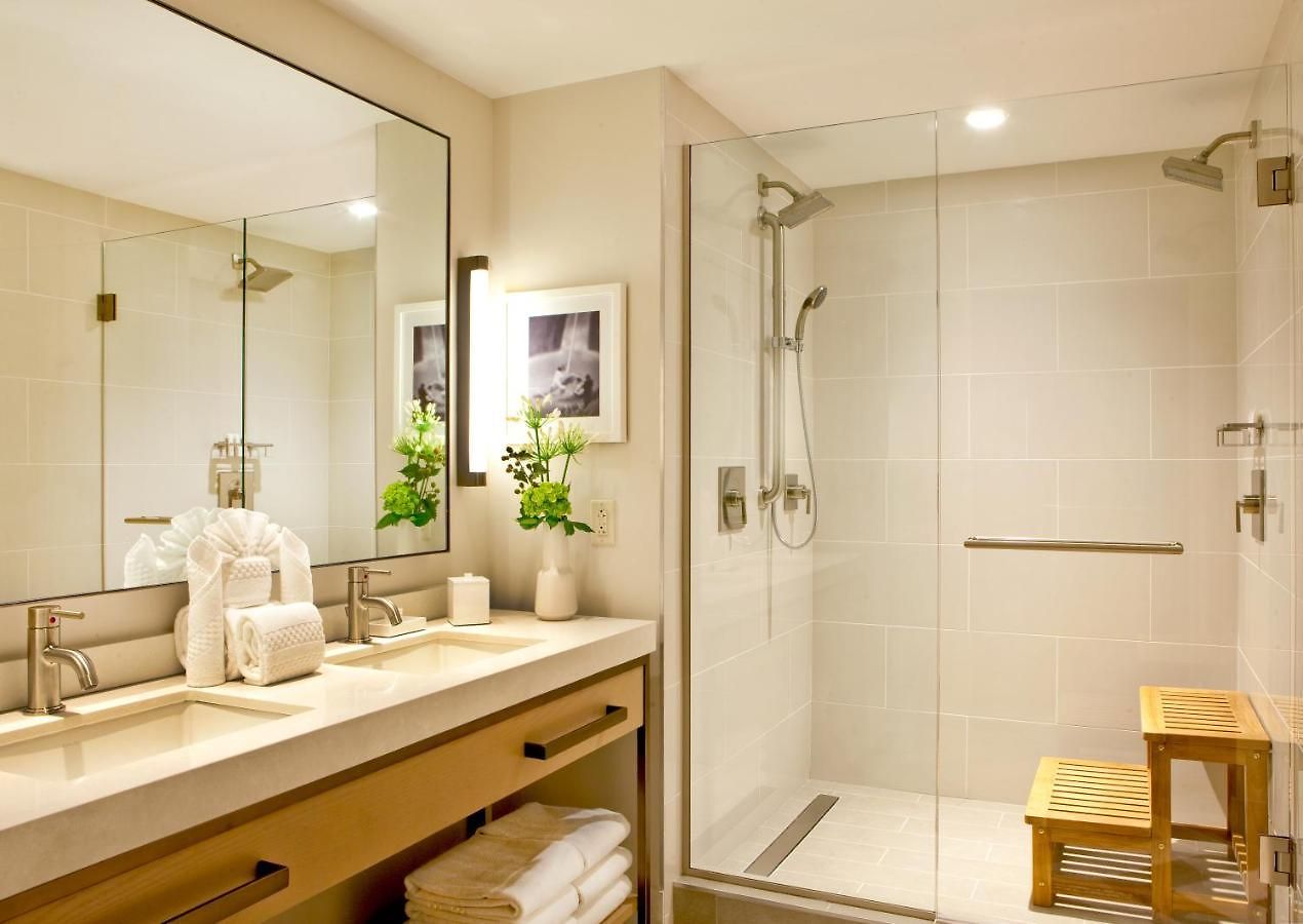 Commonwealth 5* Boston