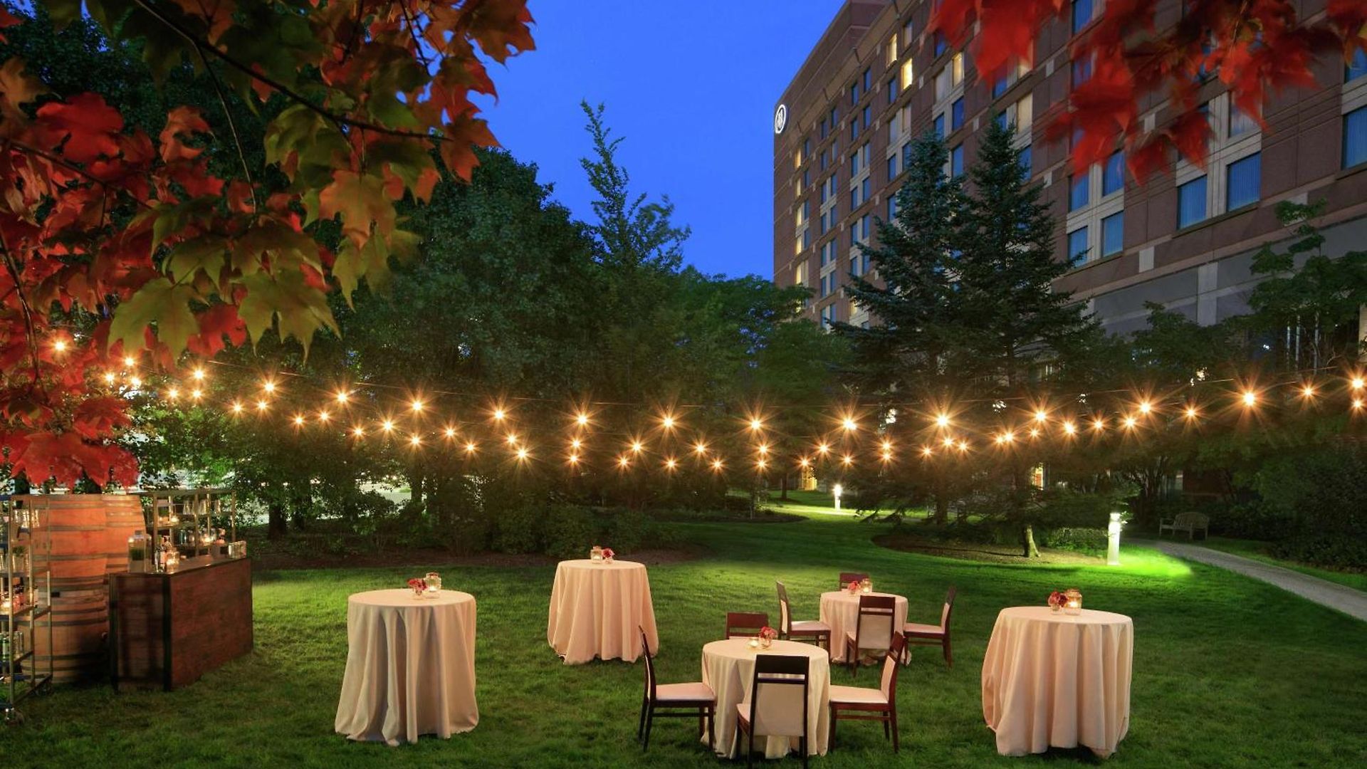 Hotel Hilton Logan Airport 4*