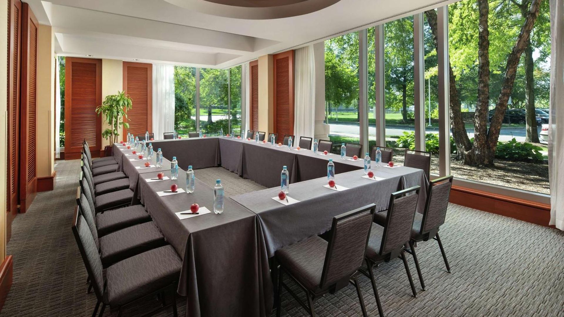 Hilton Logan Airport Hotel
