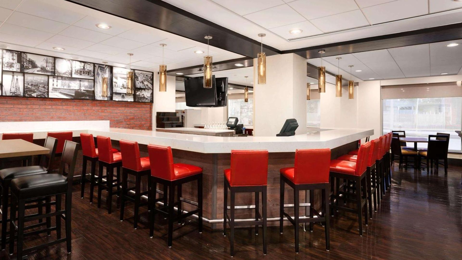Wyndham Beacon Hill Hotel 4*