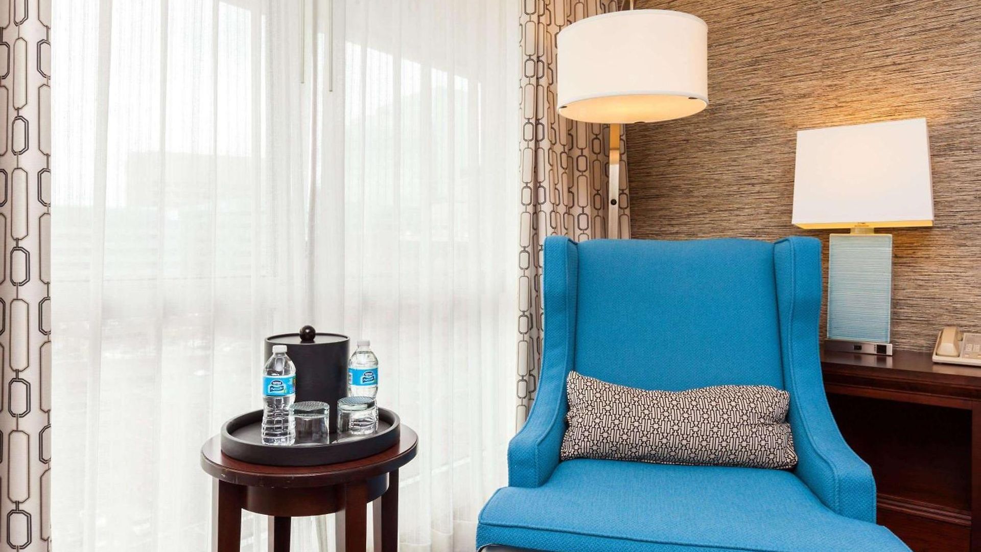 Wyndham Beacon Hill Hotel 4*
