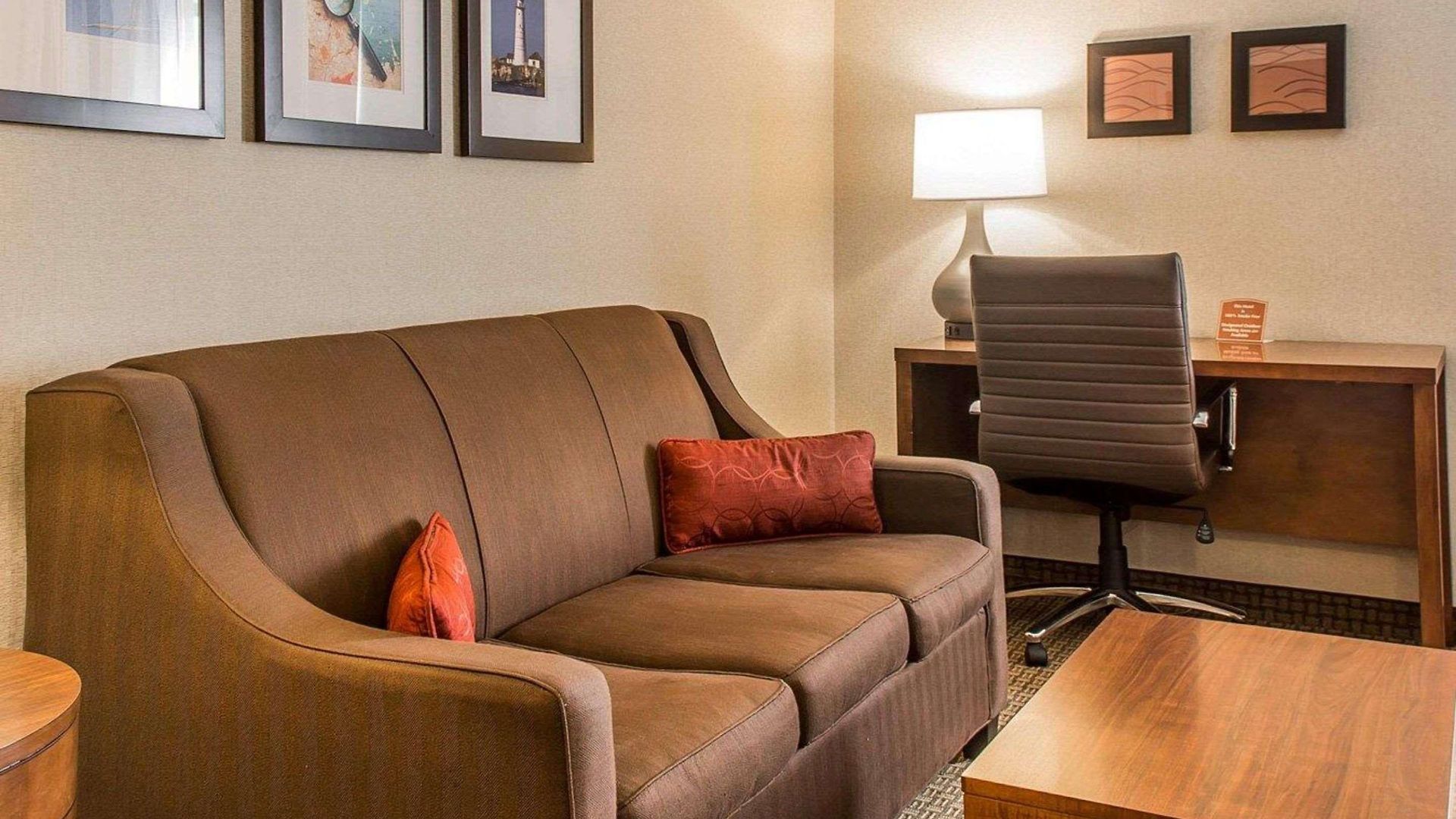 Comfort Hotel 2*