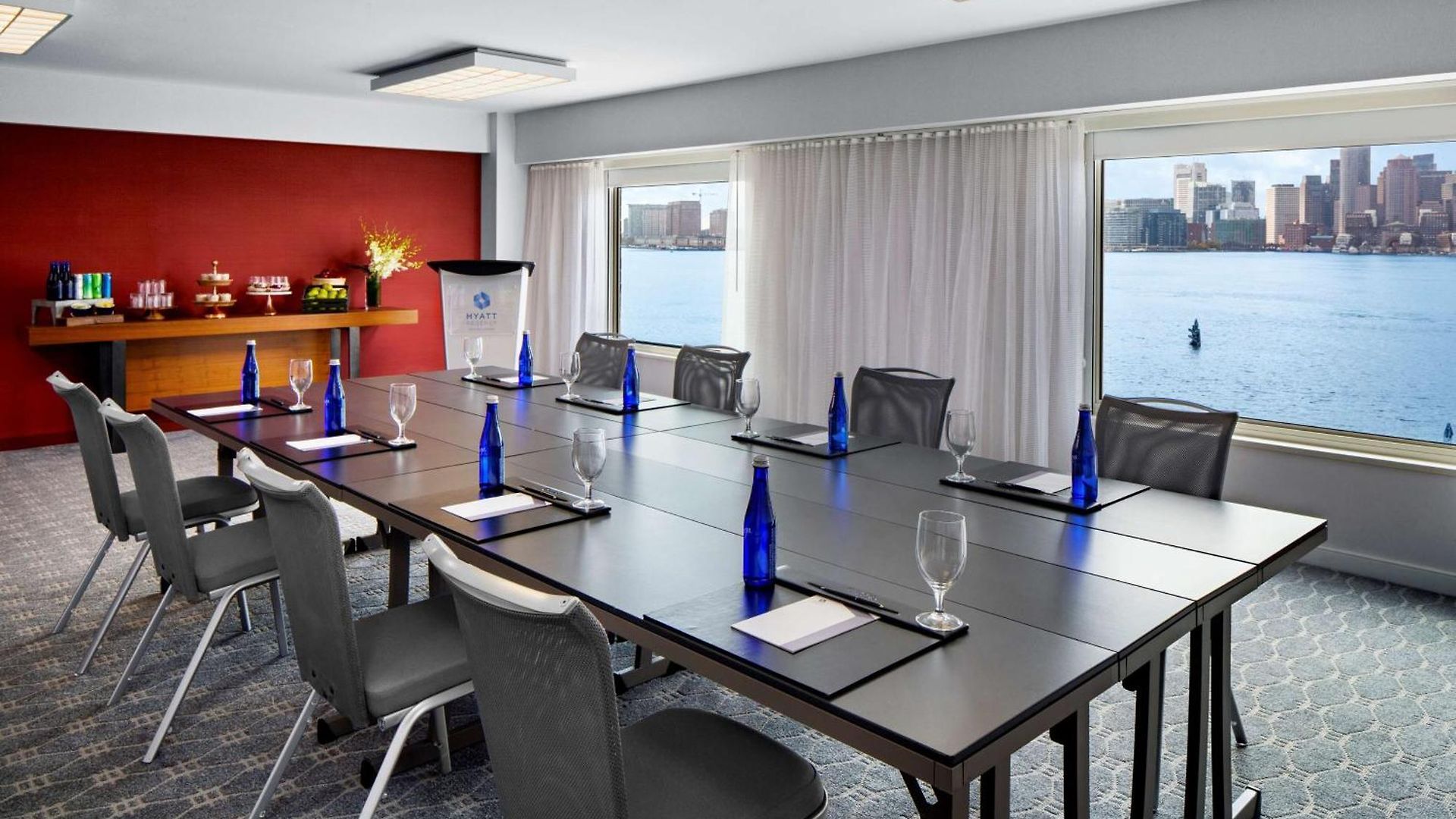 Hotel Hyatt Regency Harbor 4*