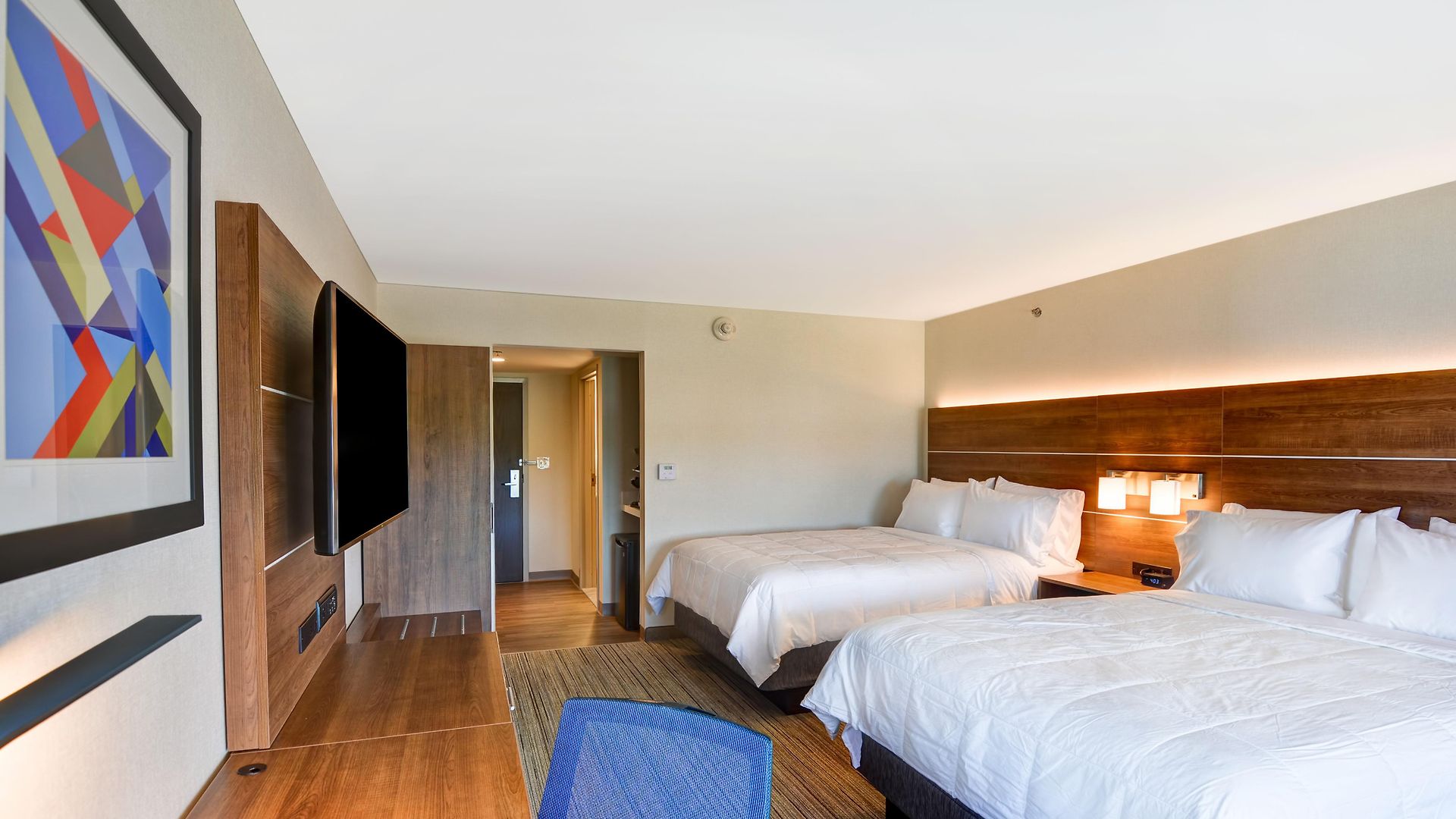 Express By Ihg Hotel 3*