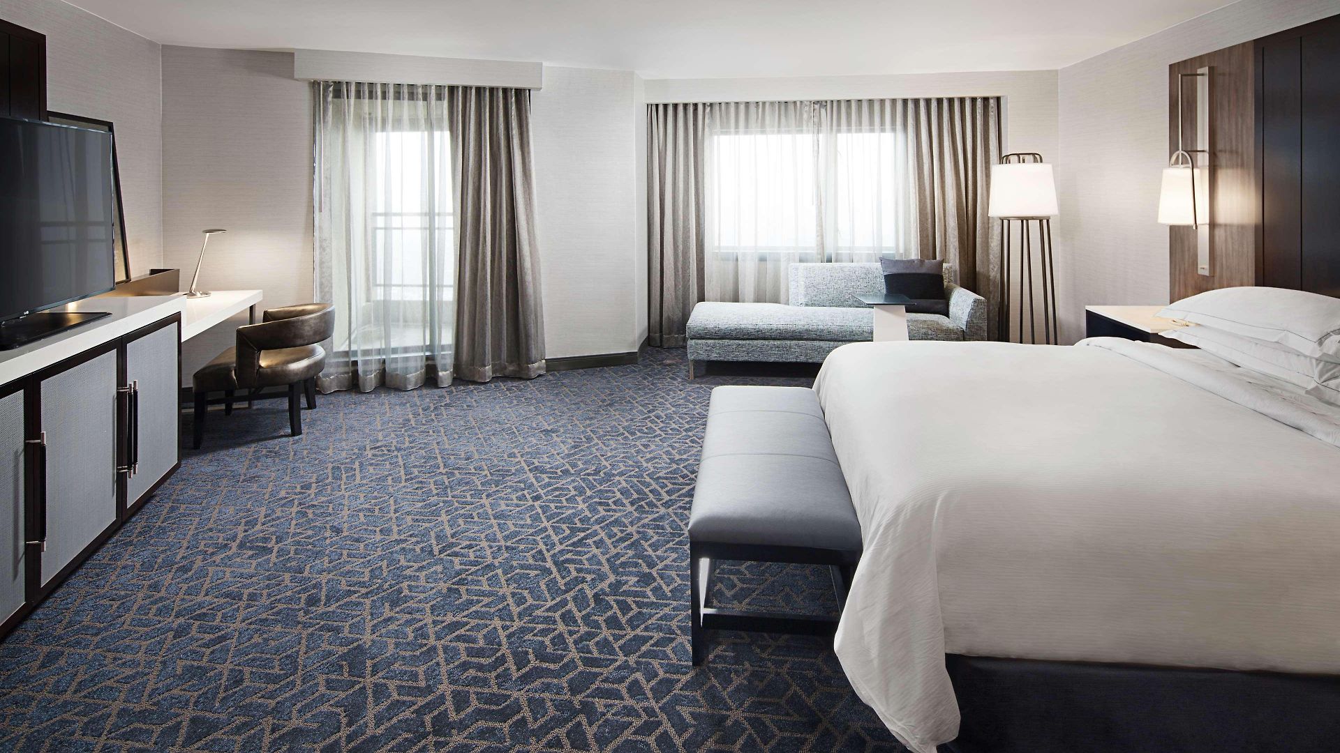 Hilton Back Bay 3*