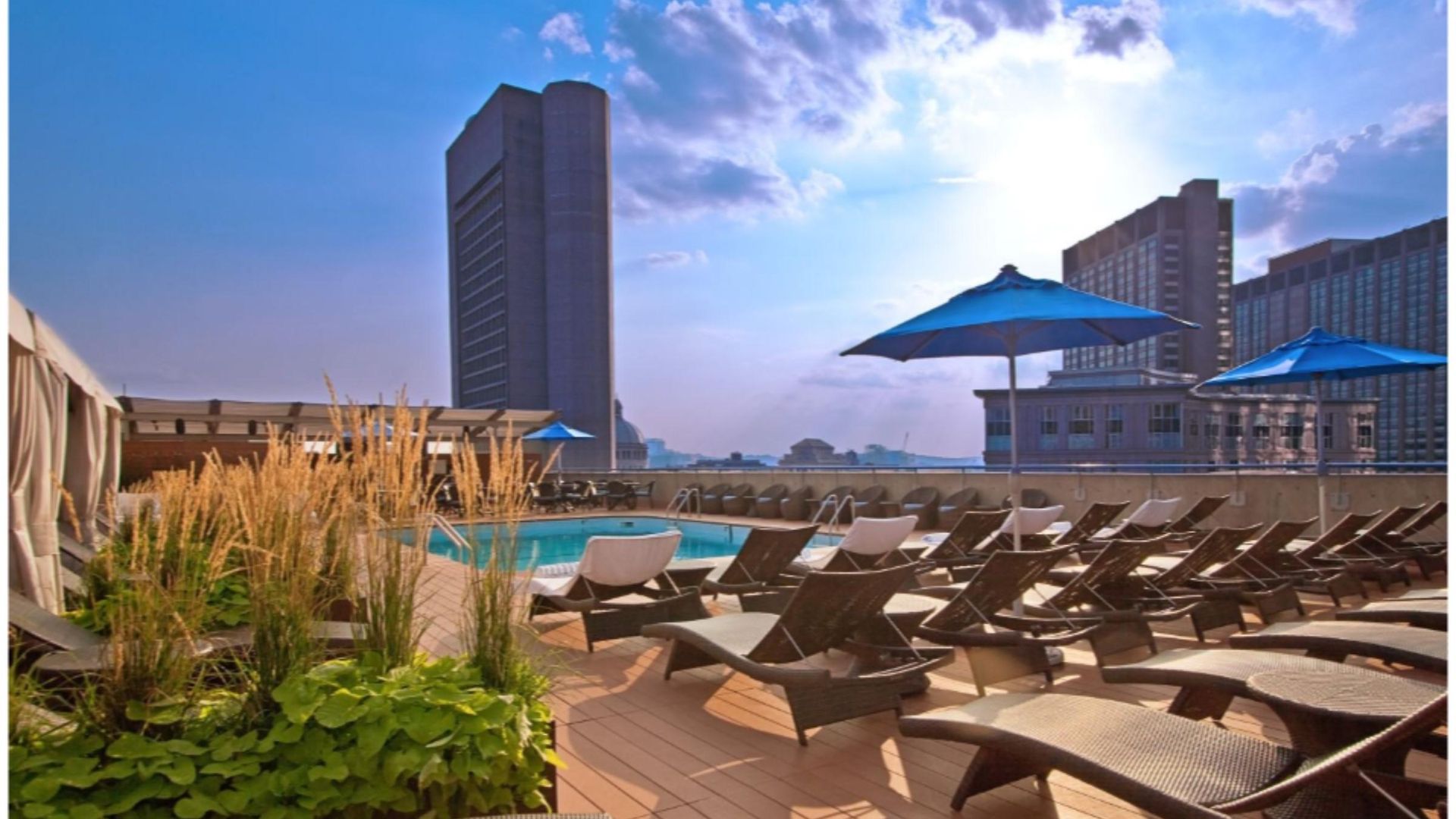 Hotel The Colonnade 4*