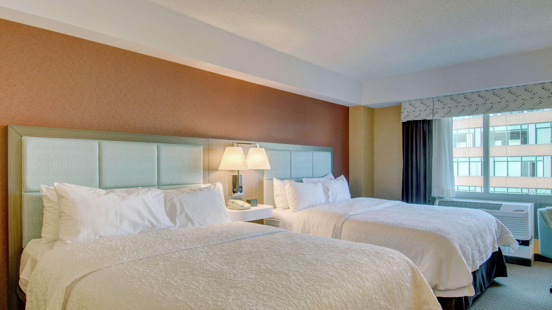 Hampton & Crosstown Center Hotel Boston