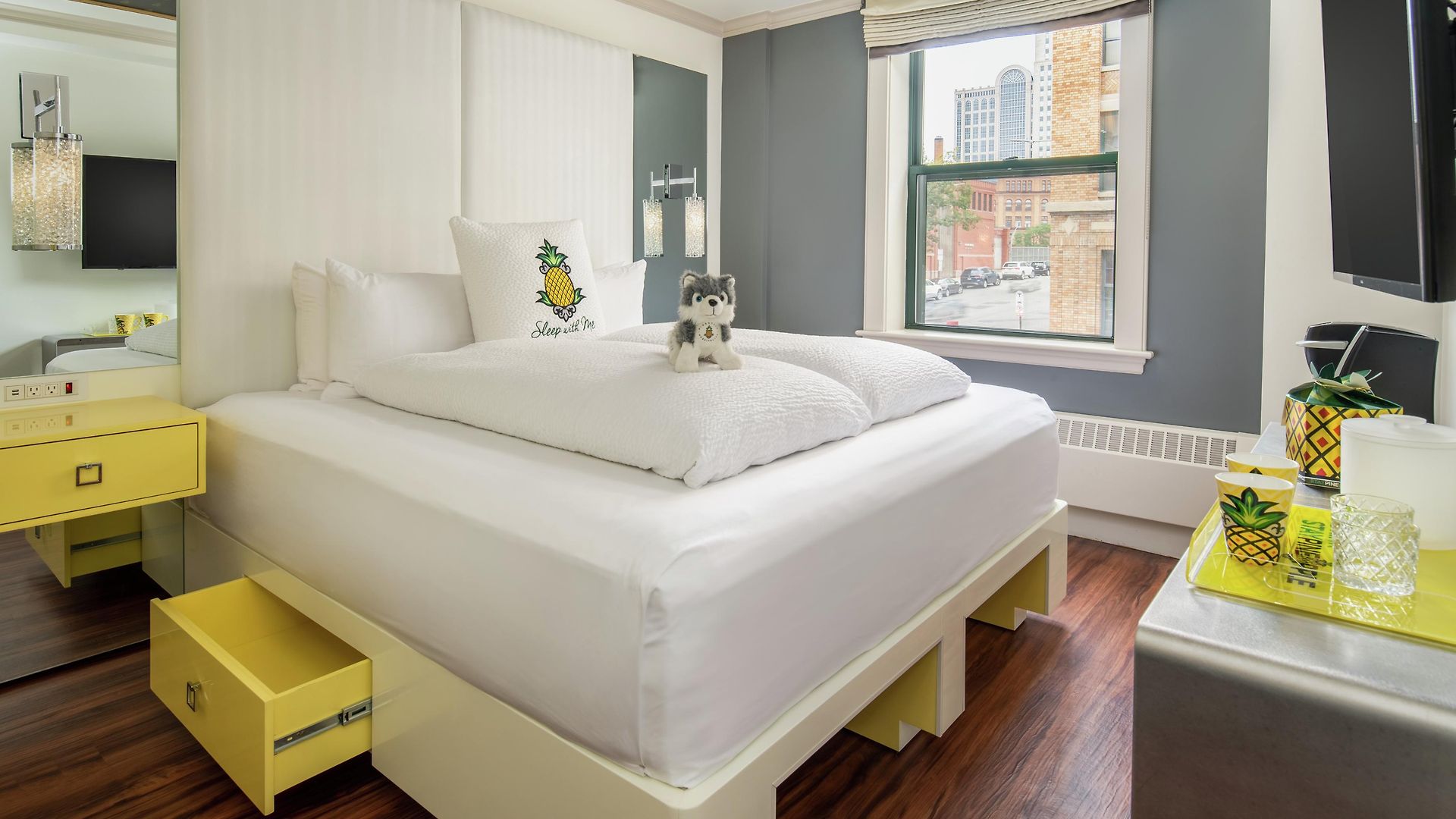 Hotel Staypineapple, A Delightful Hotel, South End Boston