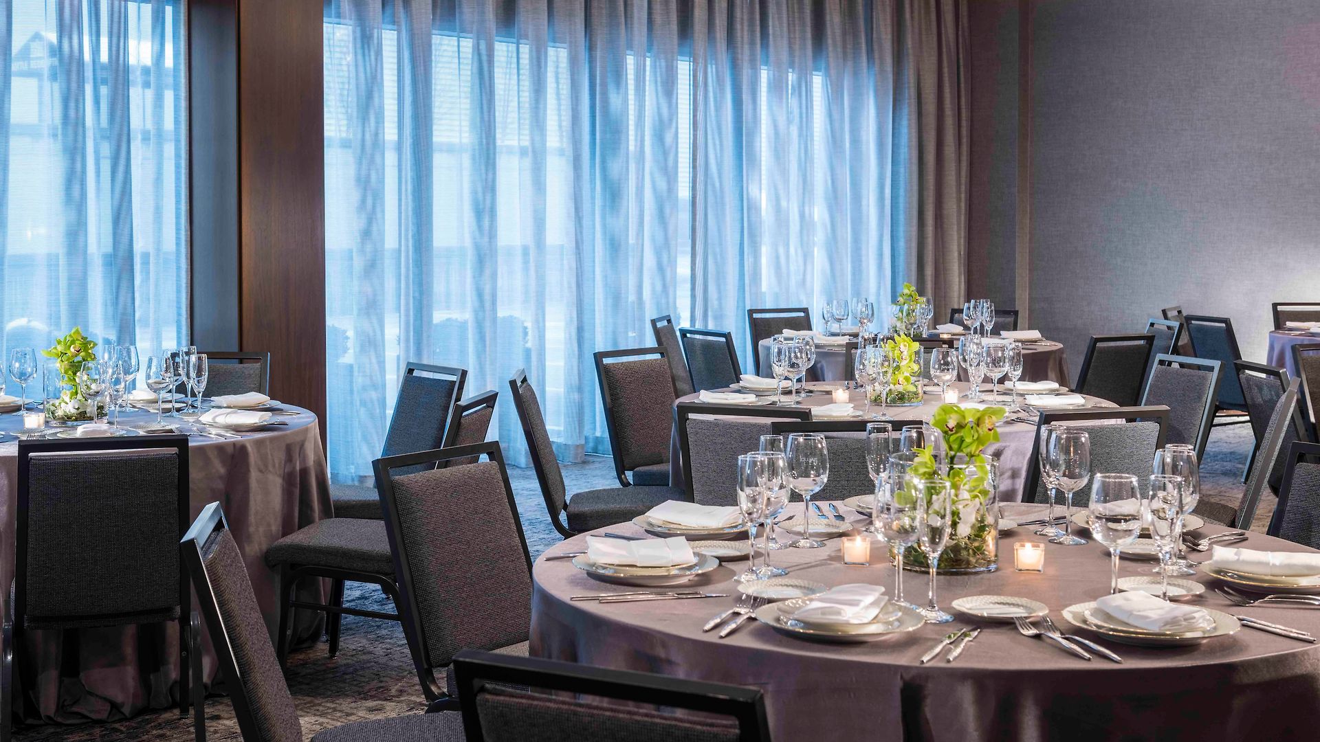 Ac By Marriott Downtown 4*