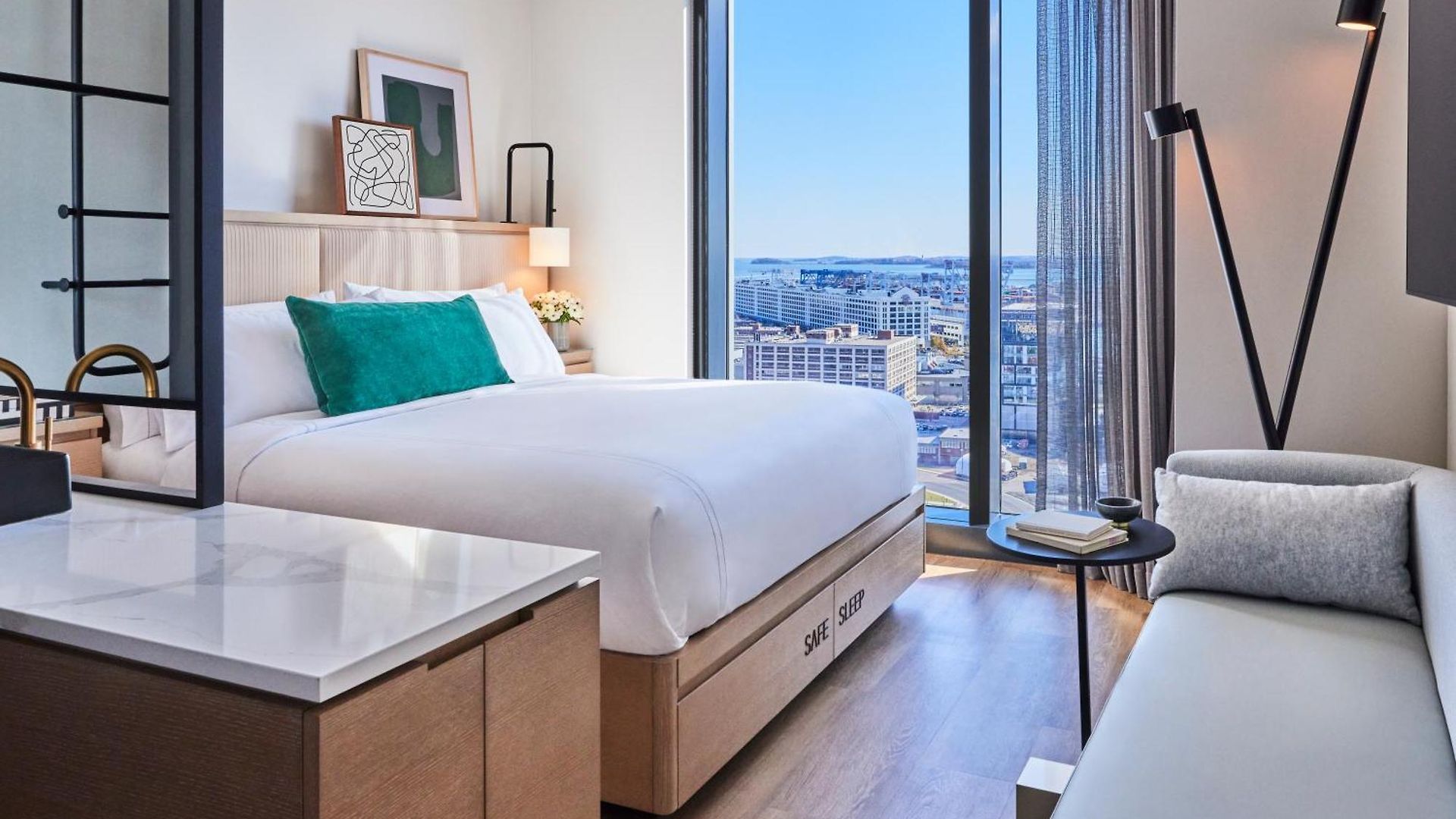 Hotel Omni At The Seaport 4*