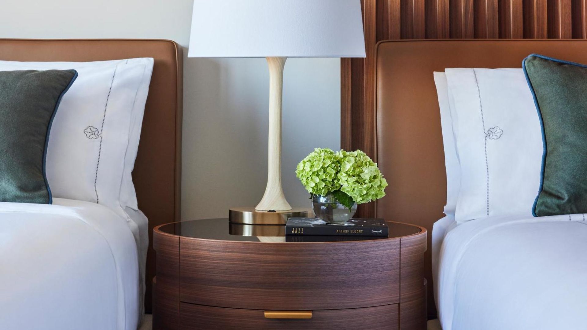 Omni At The Seaport 4*