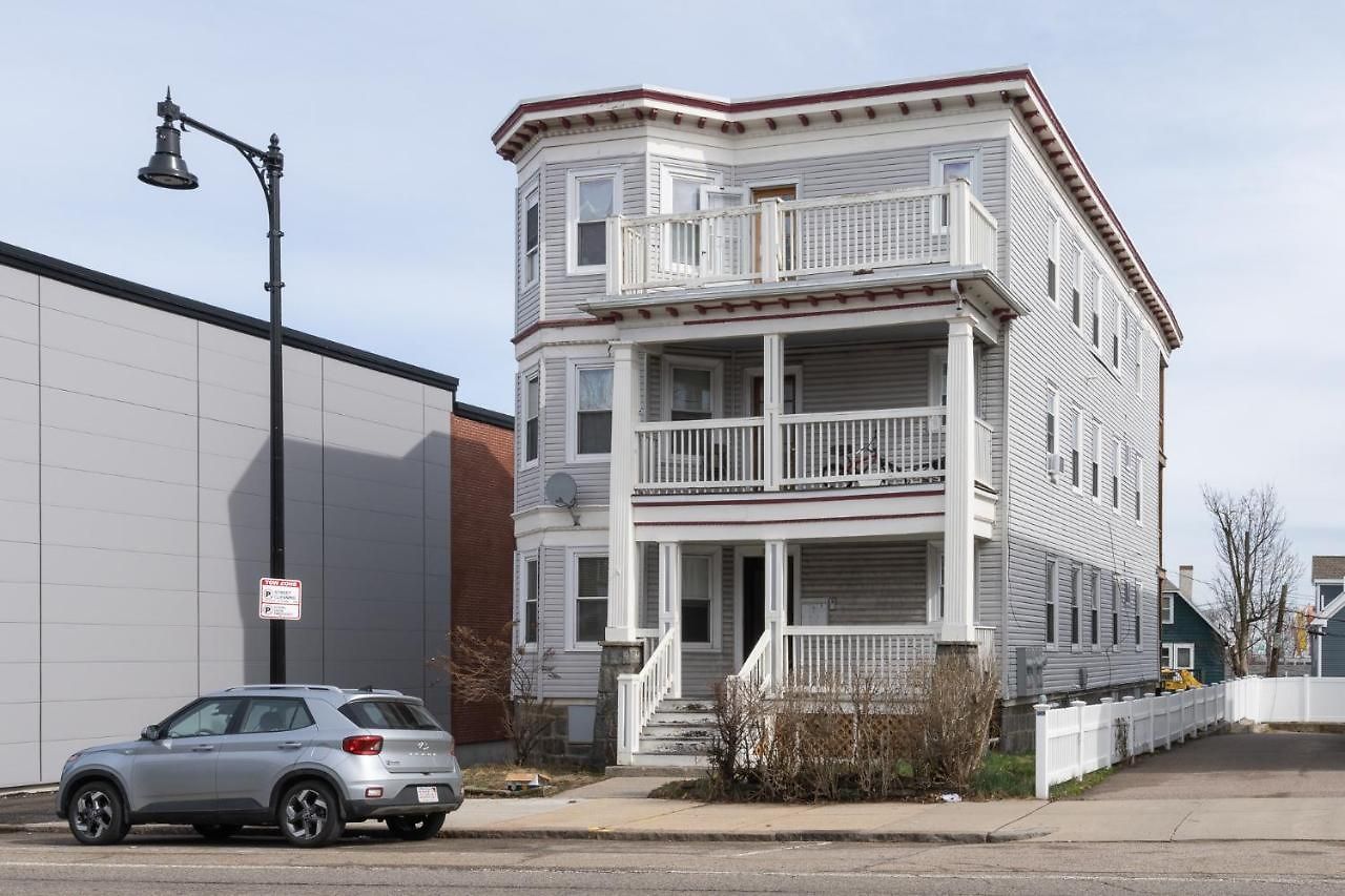 Vibrant 4br - Balcony, Bathtub, Tv Near I-95 & Pet Friendly 903 Apartment Boston