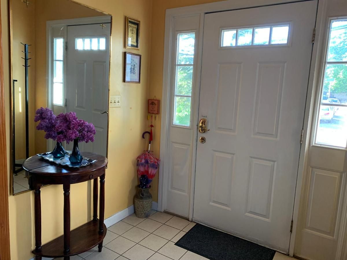 Beautiful Victorian House, Homestay Boston