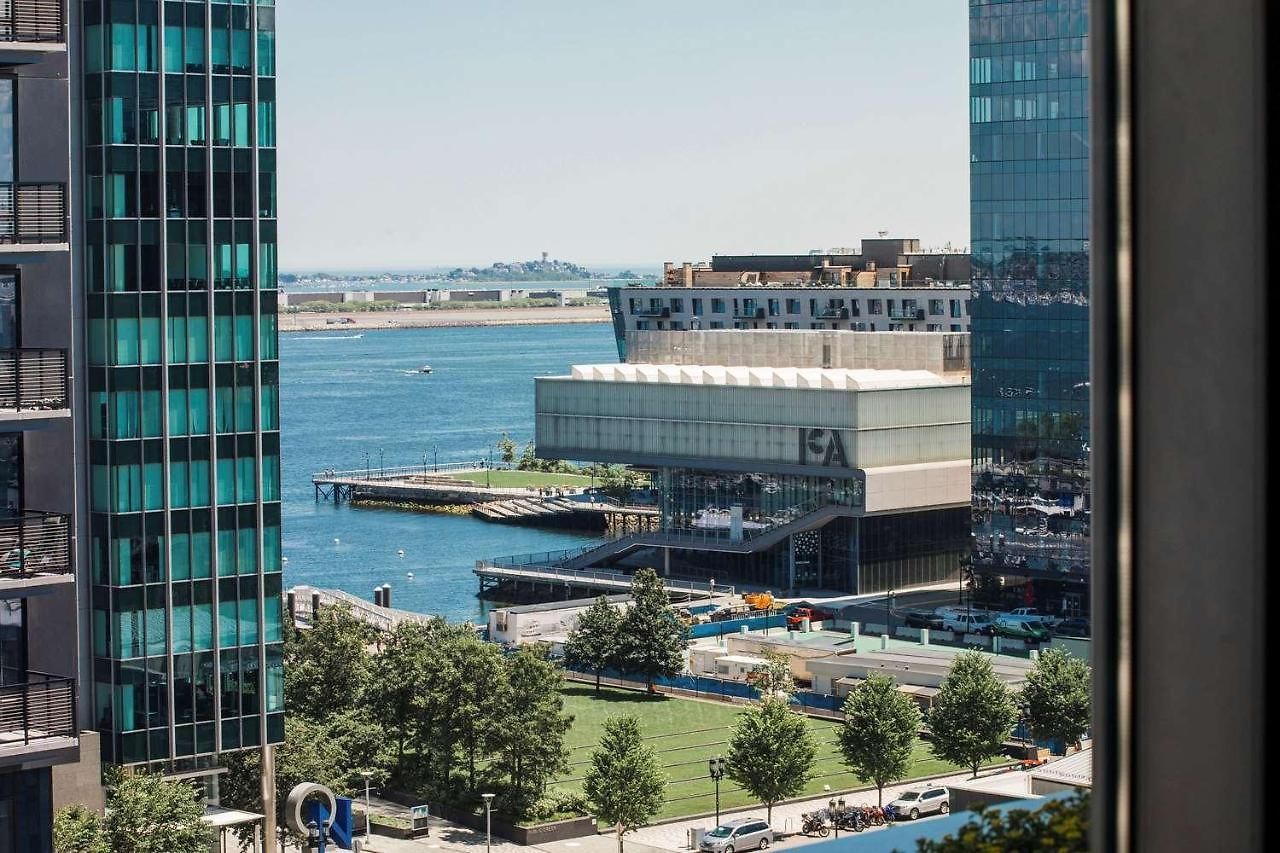 Yotel Hotel