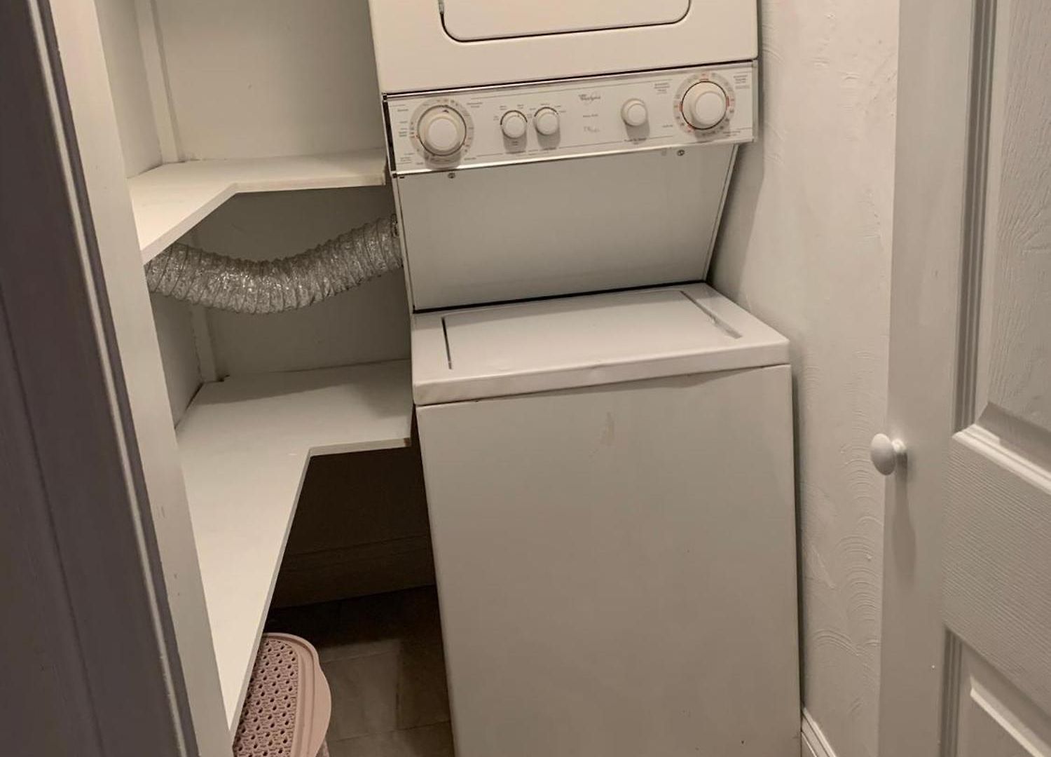 Apartment Comfy And Chic Apartment! Free Parking