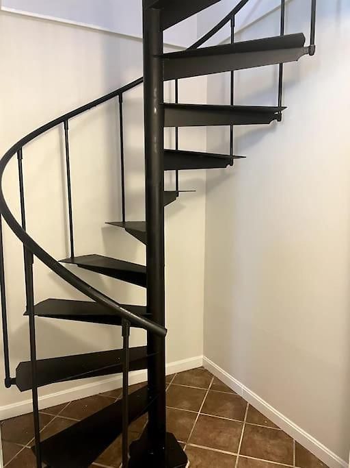 Apartment Lovely Two Bedroom In South *