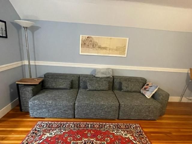 Homestay Comfortable Loft With Private Bathroom *