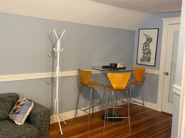 Homestay Comfortable Loft With Private Bathroom *