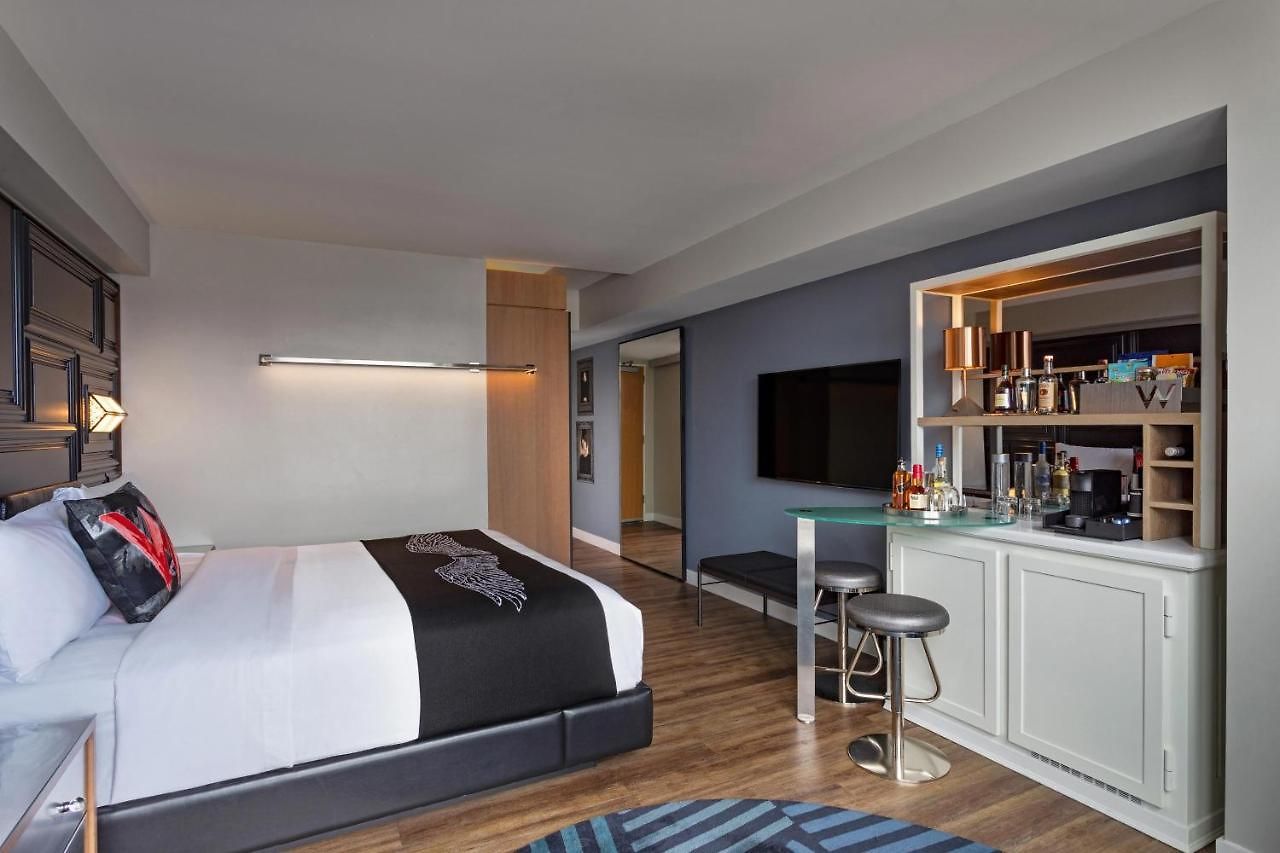 W Hotel 4*