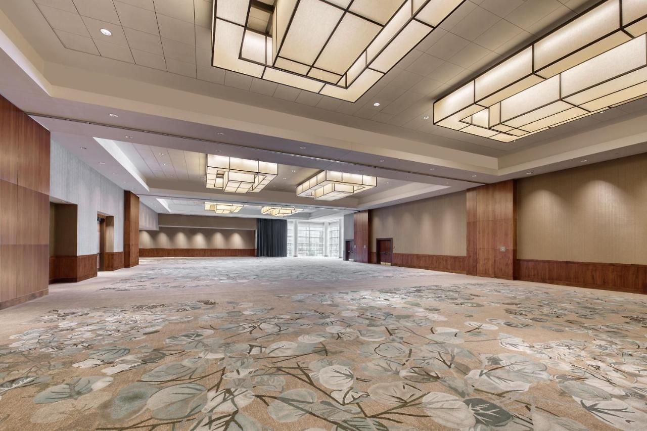 The Westin Seaport District Hotel