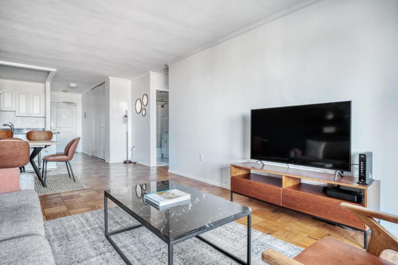 Bright Beacon Hill 1br Nr The State House Bos-50