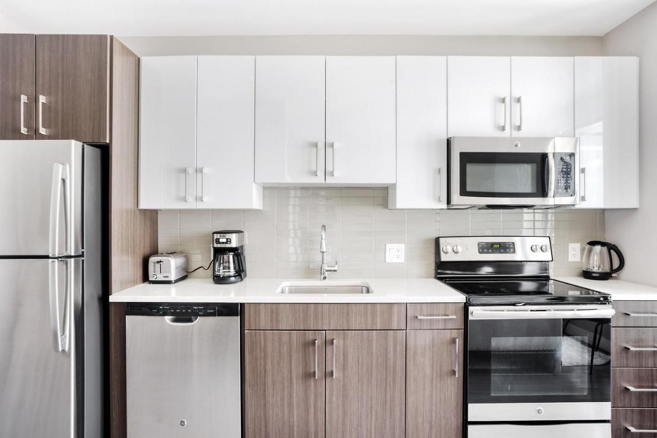 N Station W Wd Gym Nr Td Garden Bos-682 Apartment *
