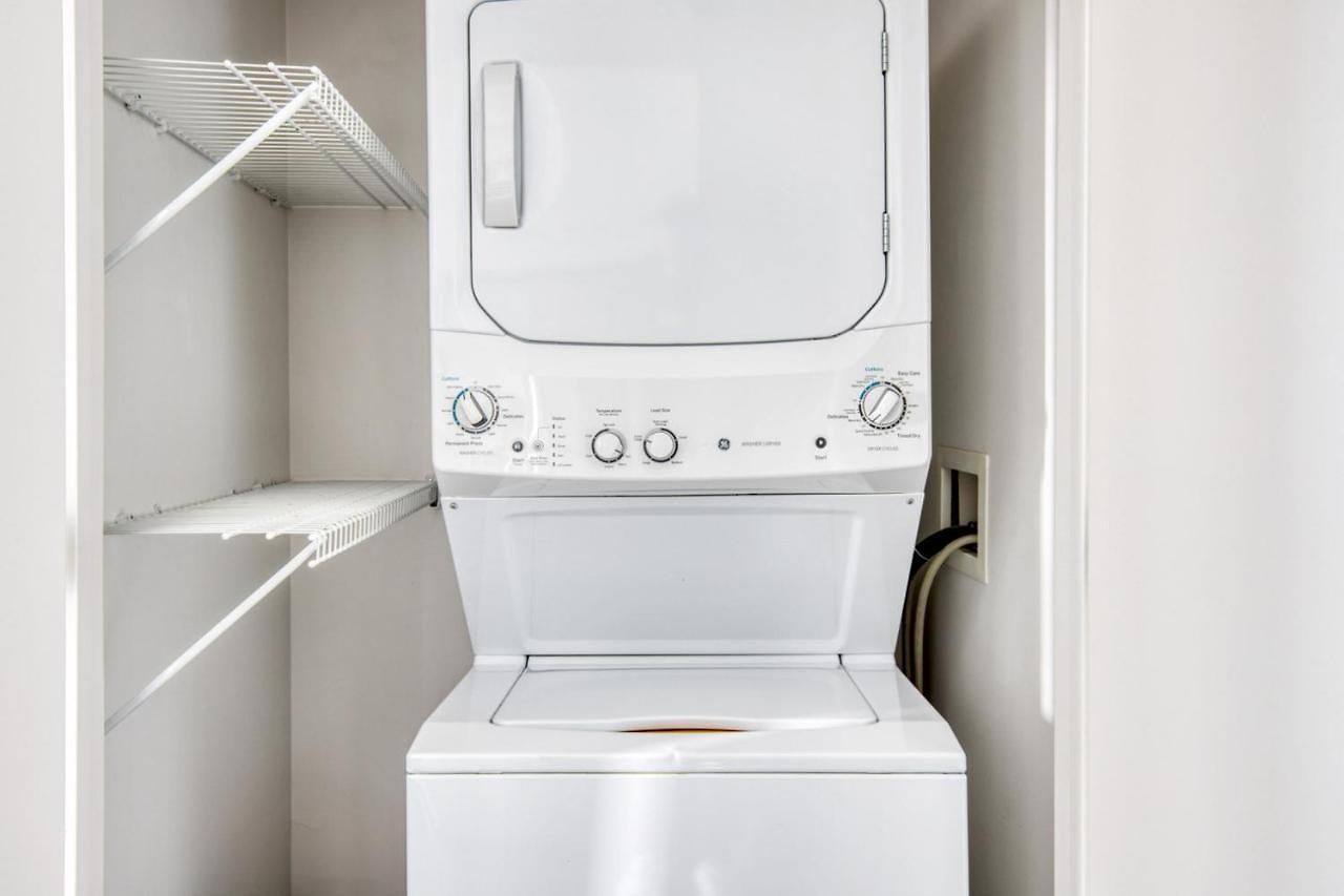 East Cambridge 1br W Wd Gym Nr Lechmere T Bos-863