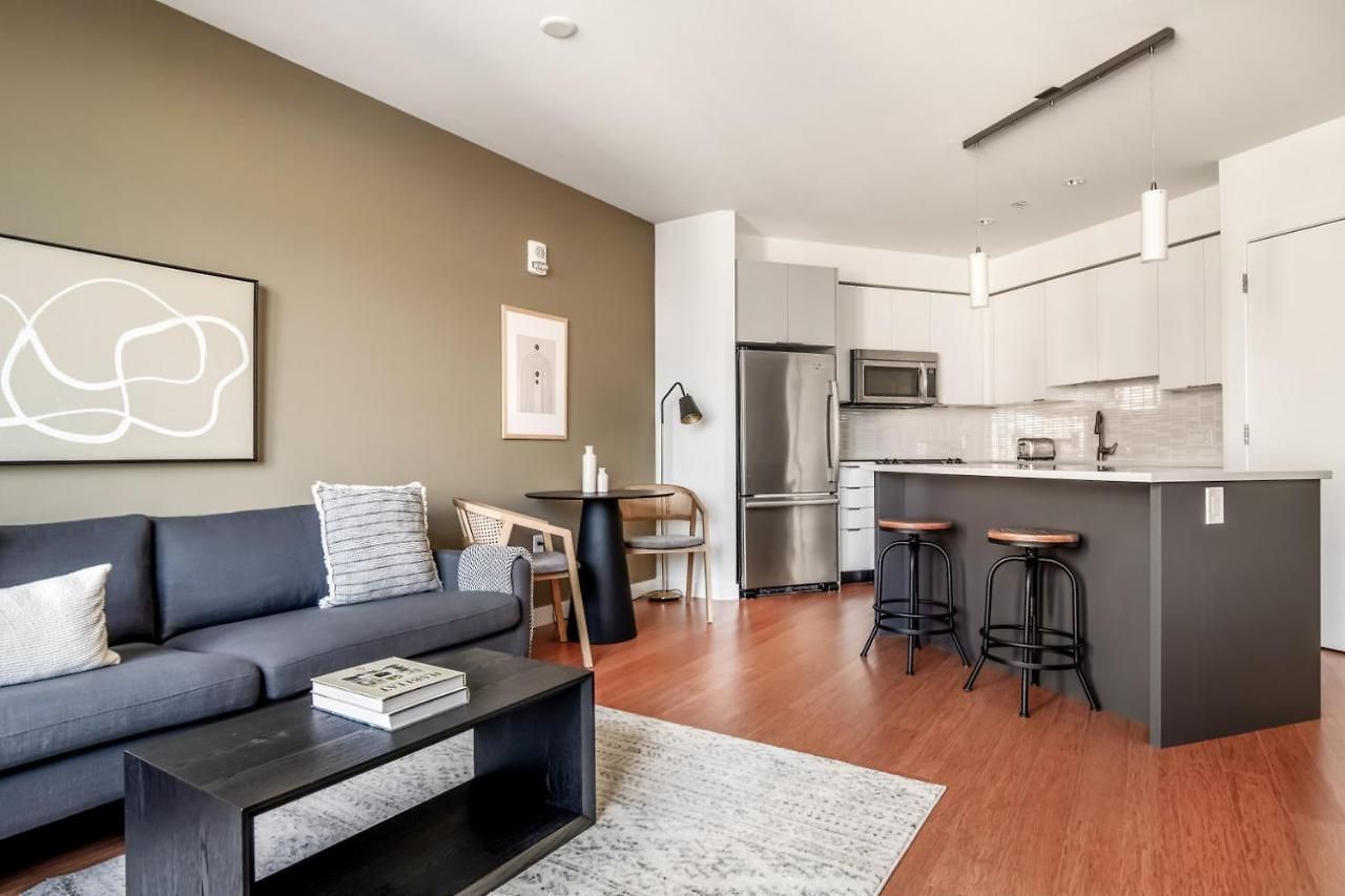 Downtown 1br W Gym Wd Nr S Station Bos-844 Apartment