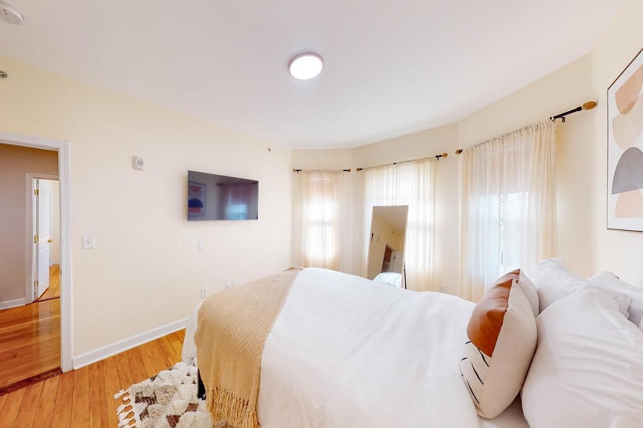 Five75 Lux Bos - Boho Chic Apartment Boston
