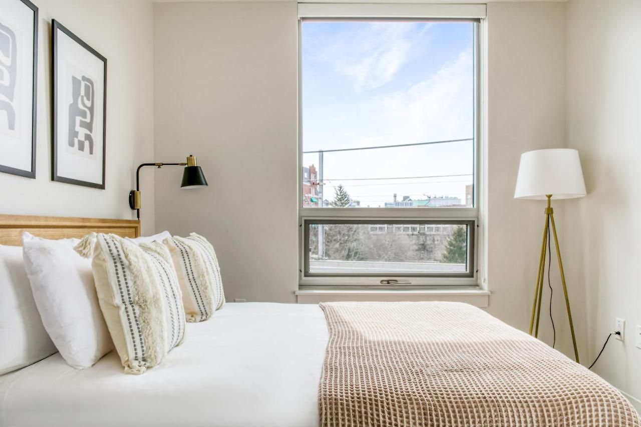 E Cambridge 2br W Gym Wd Nr Lechmere T Bos-636 Apartment Boston