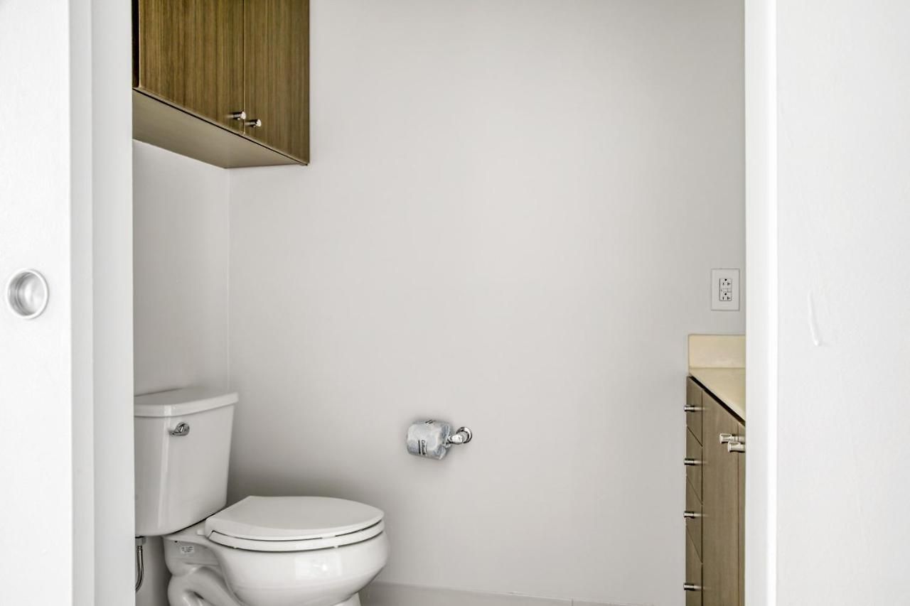 Apartment E Cambridge 2br W Gym Wd Nr Lechmere T Bos-636 *