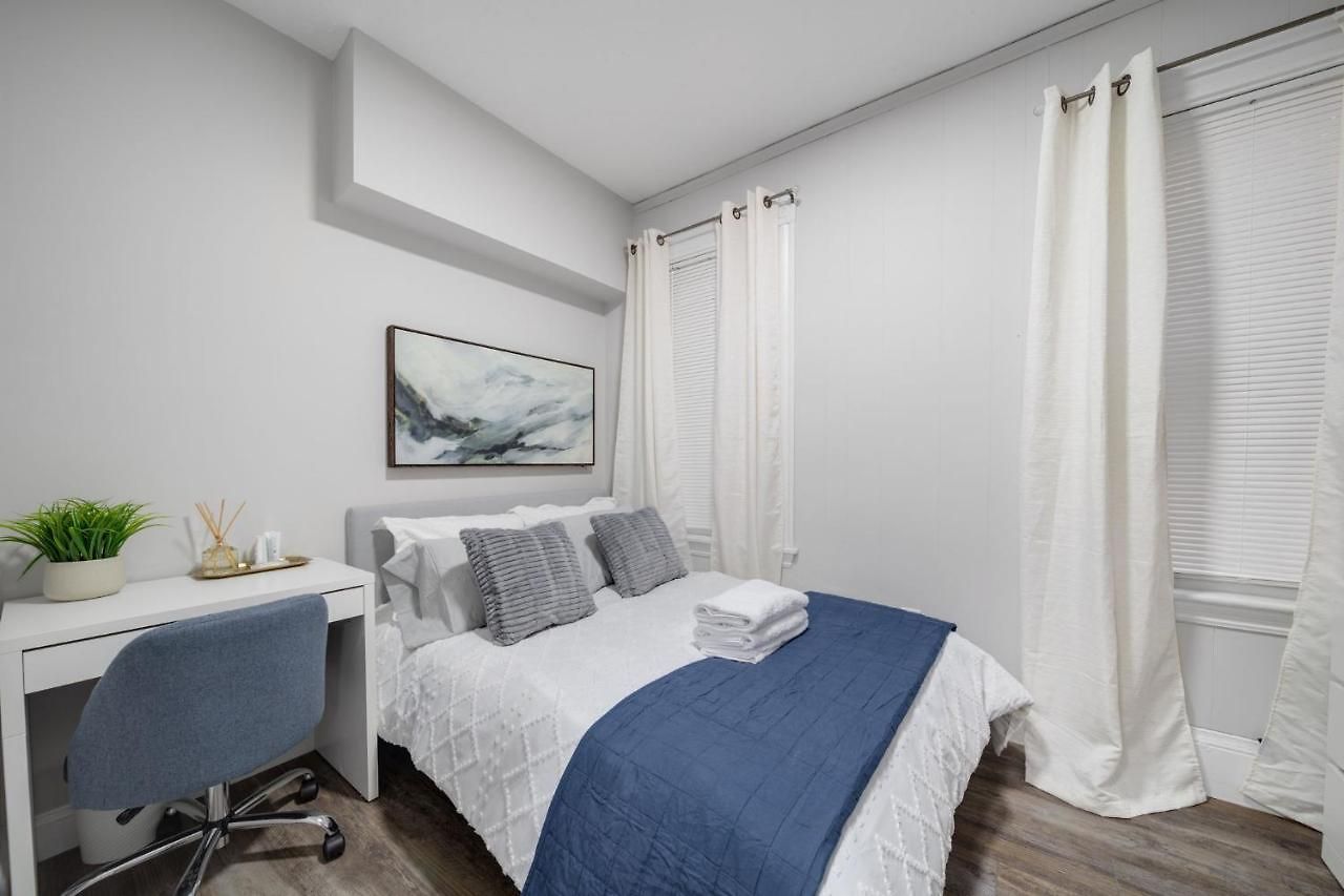 4br 1bh In South Near Old Harbor Private