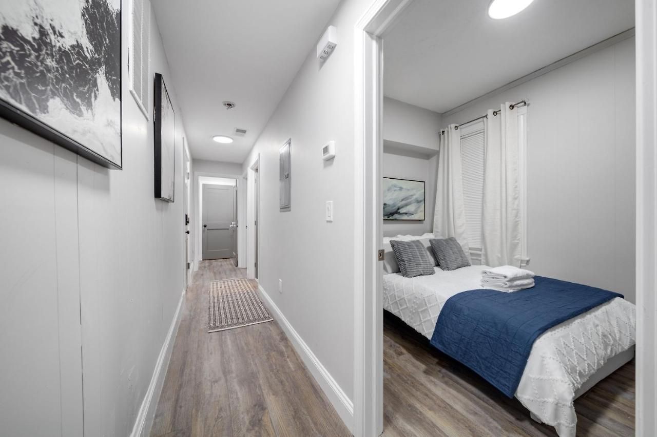 4br 1bh In South Near Old Harbor Private