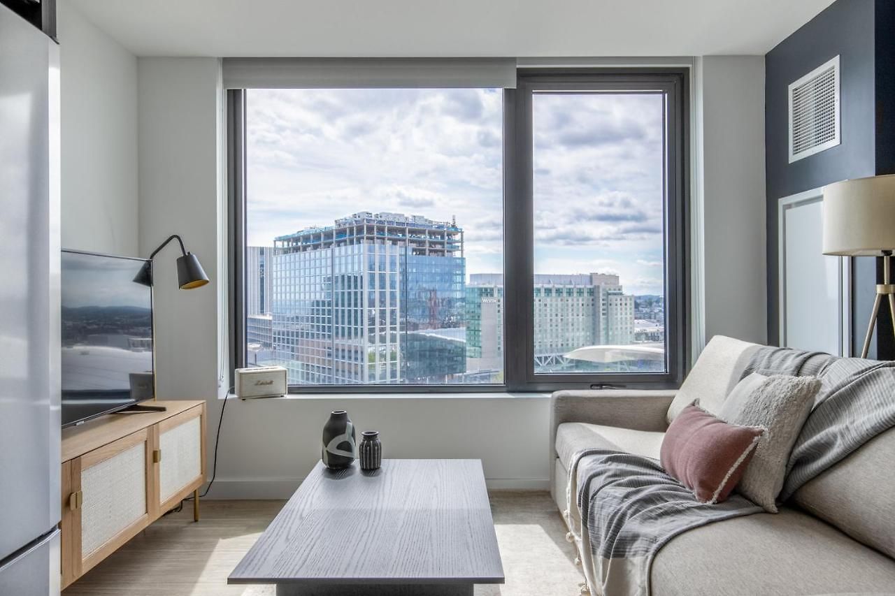 Apartment Seaport 1br W Gym Pool Wd Doorman Bos-279 *