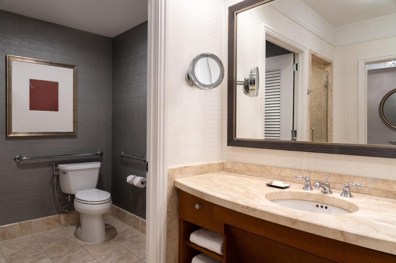 The Ritz-carlton, Boston