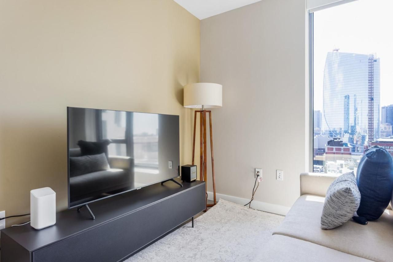 Somerville W Gym Wd Nr Line Bos-702 Apartment